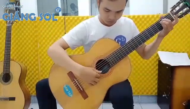 Dạy Đàn Guitar Quận 12 || Bella Ciao || Thầy Nhựt || Lớp nhạc Giáng Sol Quận 12, lớp học đàn guitar quận 12, trung tâm dạy đàn guitar quận 12, học guitar ở đâu quận 12, trung tâm âm nhạc quận 12, lớp dạy piano quận 12, lớp dạy đàn organ quận 12