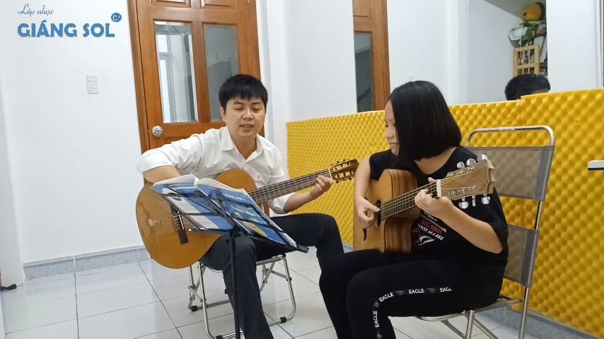 Dạy Đàn Guitar Cơ Bản Quận 12 || Đừng Xa Em Đêm Nay || Hoàng Yến || Lớp nhạc Giáng Sol Quận 12, trung tâm dạy đàn guitar quận 12, lớp học đàn guitar quận 12, lớp dạy đàn piano quận 12, lớp dạy đàn organ quận 12, mua bán nhạc cụ quận 12