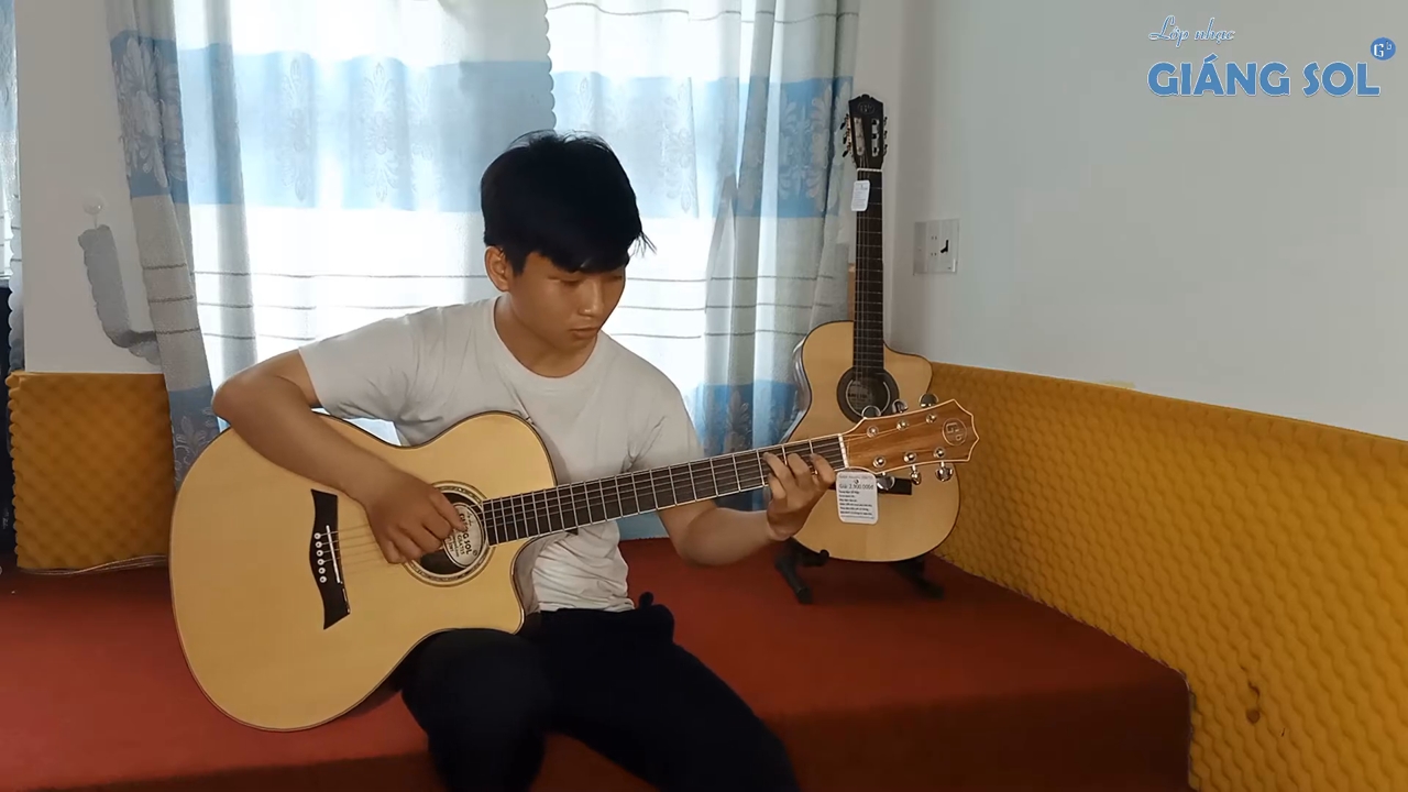 Dạy đàn Guitar Quận 12 || Haru Haru || Quốc Thuận || Lớp nhạc Giáng Sol Quận 12, học đàn guitar cơ bản quận 12, trung tâm âm nhạc quận 12, dạy đàn guitar cơ bản quận 12, dạy đàn guitar nâng cao quận 12, dạy Piano quận 12