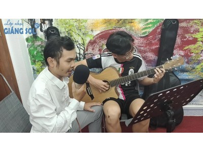 Dạy Guitar Đệm Hát Quận 12 || Over And Over || Trí Tâm || Lớp nhạc Giáng Sol Quận 12