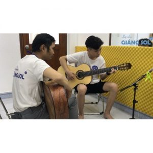 Dạy Đàn Guitar Quận 12 || Over and over || Nhật Phát || Lớp nhạc Giáng Sol Quận 12