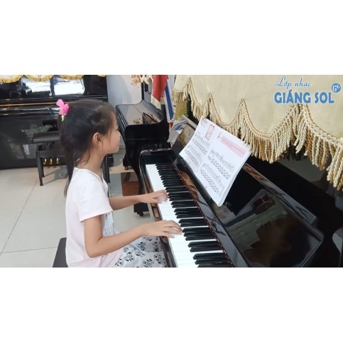 Dạy Đàn Piano Quận 12 || Bông Hoa Mừng Cô || Hà Phương || Lớp nhạc Giáng Sol Quận 12