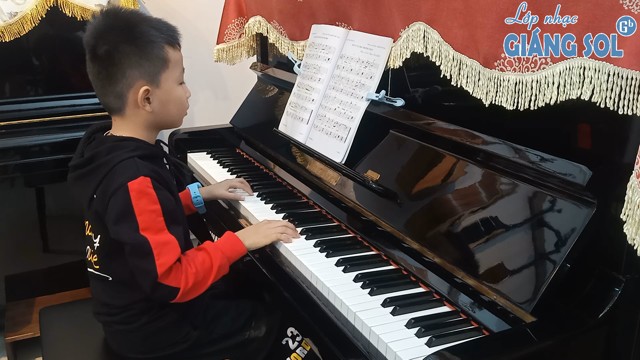 Dạy Đàn Piano Quận 12 || Cả Nhà Thương Nhau || Khôi Nguyên || Lớp nhạc Giáng Sol Quận 12, dạy đàn piano quận 12, học đàn piano quận 12, học đàn piano ở đâu tại quận 12, trung tâm dạy đàn quận 12, lớp nhạc quận 12, lớp nhạc giáng sol quận 12, dạy đàn guitar quận 12, dạy đàn organ quận 12