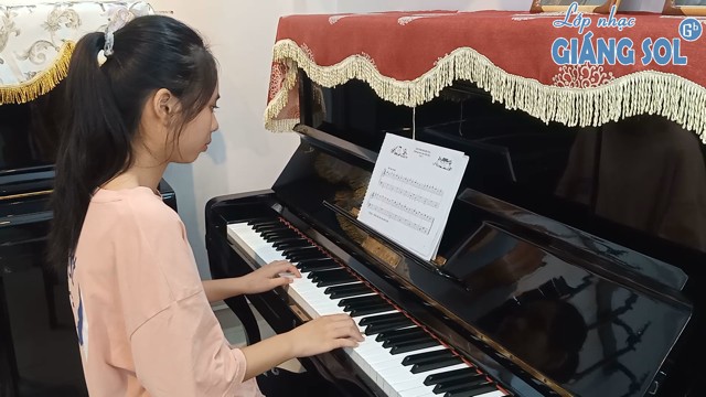 Dạy Đàn Piano Quận 12 || Những Bước Chân Đầu Tiên || Minh Hương || Lớp nhạc Giáng Sol Quận 12, dạy đàn piano quận 12, lớp nhạc quận 12, trung tâm dạy đàn quận 12, học đàn piano tại quận 12, học đàn piano ở đâu tại quận 12, dạy đàn guitar quận 12, dạy đàn organ quận 12, lớp nhạc giáng sol quận 12