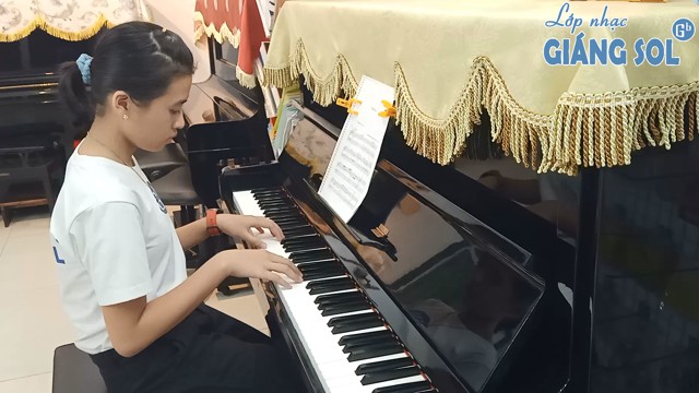 Dạy Đàn Piano Quận 12 || Serenade || Thái Vy || Lớp nhạc Giáng Sol Quận 12, dạy đàn piano quận 12, học đàn piano quận 12, học đàn piano ở đâu tại quận 12, trung tâm dạy đàn quận 12, lớp nhạc quận 12, lớp nhạc giáng sol quận 12, dạy đàn guitar quận 12, dạy đàn organ quận 12