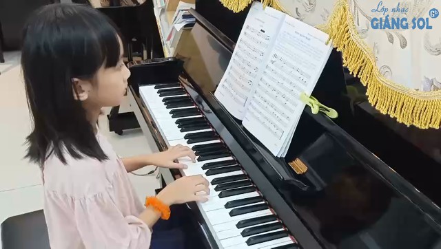 Dạy Đàn Piano Quận 12 || Silent Night || Tâm Như || Lớp nhạc Giáng Sol Quận 12, dạy đàn Piano quận 12, lớp nhạc quận 12, học đàn piano ở đâu tại quận 12, trung tâm dạy nhạc quận 12, dạy đàn Guitar quận 12, dạy đàn Organ quận 12