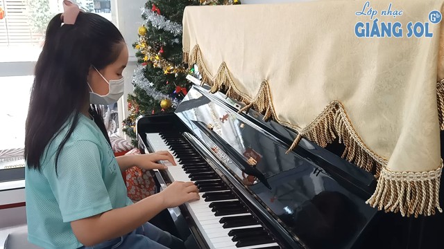 Dạy Đàn Piano Quận 12 || Tay Áo Xanh || Minh Châu || Lớp nhạc Giáng Sol Quận 12, dạy đàn piano quận 12, học đàn piano quận 12, học đàn piano ở đâu tại quận 12, lớp nhạc quận 12, trung tâm dạy đàn quận 12, lớp nhạc giáng sol quận 12, dạy đàn organ quận 12, dạy đàn guitar quận 12