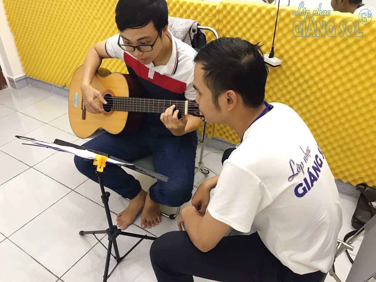 LỚP DẠY ĐÀN GUITAR QUẬN 12, GÒ VẤP, HÓCMÔN, trung tâm dạy đàn piano quận 12, trung tâm dạy đàn guitar quận 12, lớp dạy đàn guitar cơ bản quận 12, học đàn guitar cơ bản quận 12, trung tâm âm nhạc quận 12, lớp nhạc quận 12